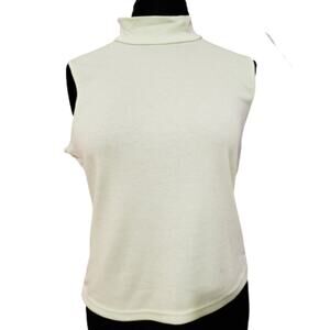 NWOT Pistachio Green Metallic Mock Neck Sleeveless Blouse Medium